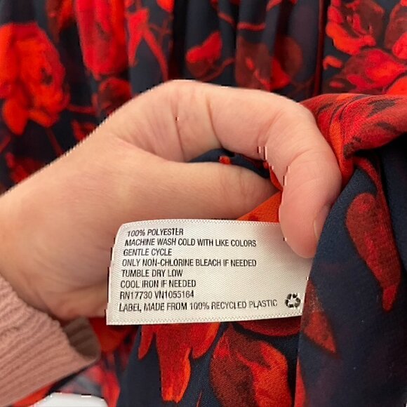 A NEW DAY Tiered Floral Blouse Navy Blue Red 3/4 Bell Sleeve Sheer / Lined Boho - Picture 10 of 12